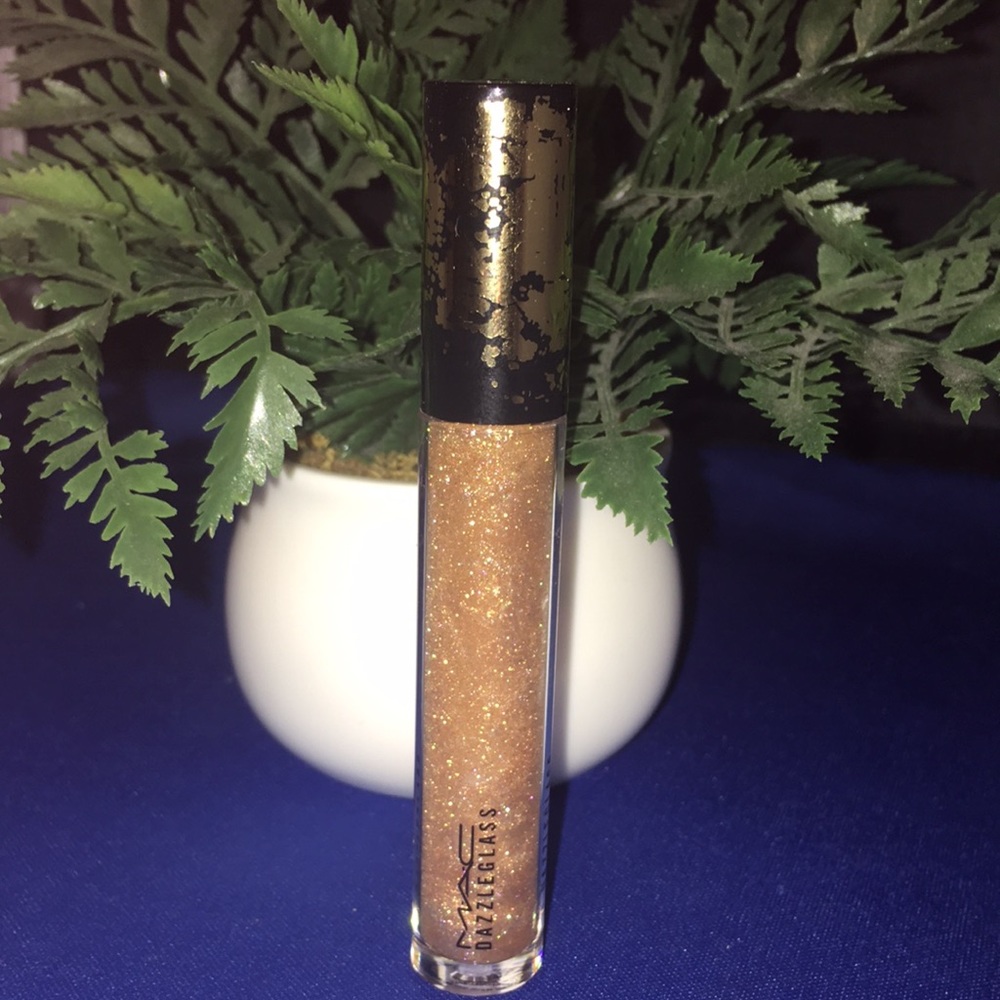 Mac Dazzleglass Sprinkle In twinkle lipgloss , New